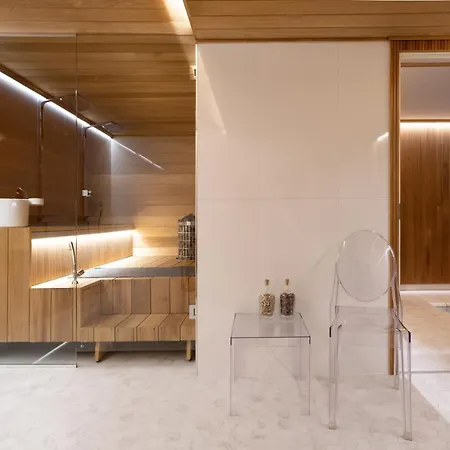 Rock Street With Private Pool * 罗瓦涅米